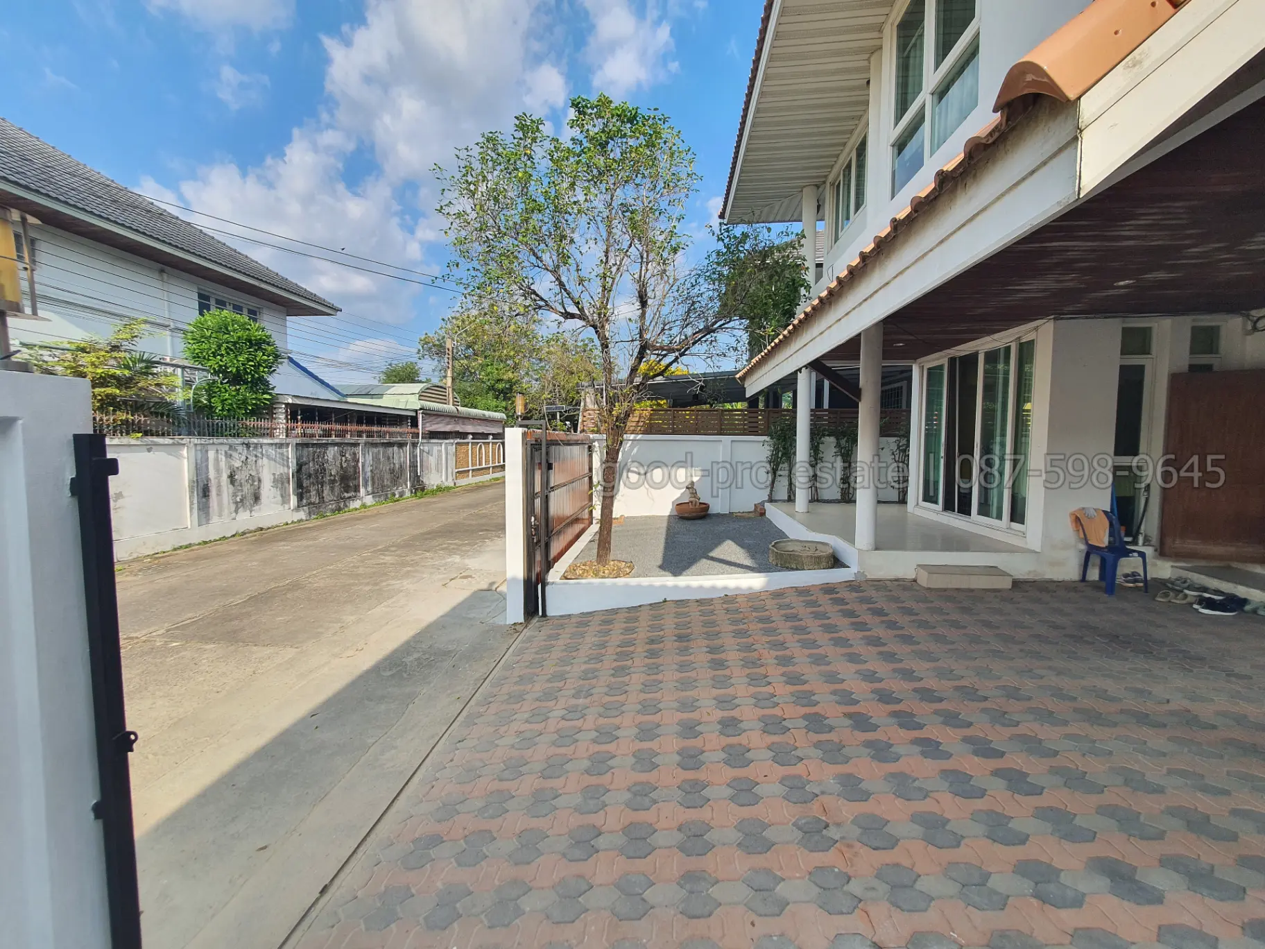 บ้านเดี่ยว 2 ชั้น 79.65 ตร.วา ทำเลตลิ่งชัน, ศาลาธรรมสพน์ 3 บ้านเดี่ยวติดน้ำ ในกรุงเทพฯ พื้นที่ใช้สอยเกือบ 400 ตร.ม. ราคาดี คลองหลังบ้าน บรรยากาศพักผ่อนสุดๆ! - รูป 4
