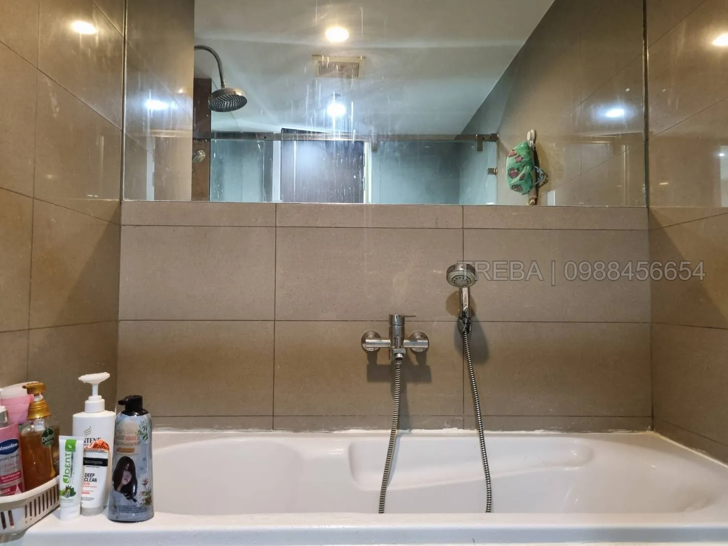 ขายคอนโดใจกลางอโศก-นานา 15 Sukhumvit Residences ใกล้ BTS นานา / MRT สุขุมวิท เพียงไม่กี่ก้าว!