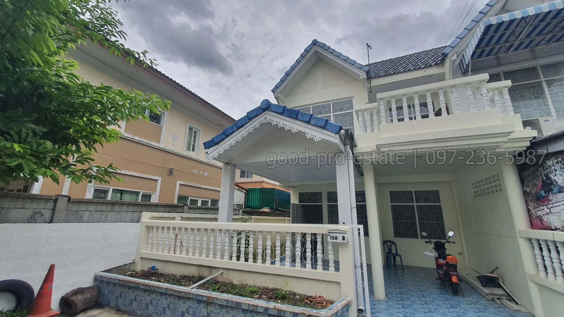 🔥 ขายด่วน! ทาวน์โฮมหลังริม พร้อมอยู่ 2 ชั้น 3 ห้องนอน 128 ตร.ม. ใกล้สนามบินดอนเมือง พร้อมพื้นที่ด้านข้าง เดินทางสะดวก เข้า-ออกได้หลายเส้นทาง และไม่มีค่าส่วนกลาง! - รูป 2